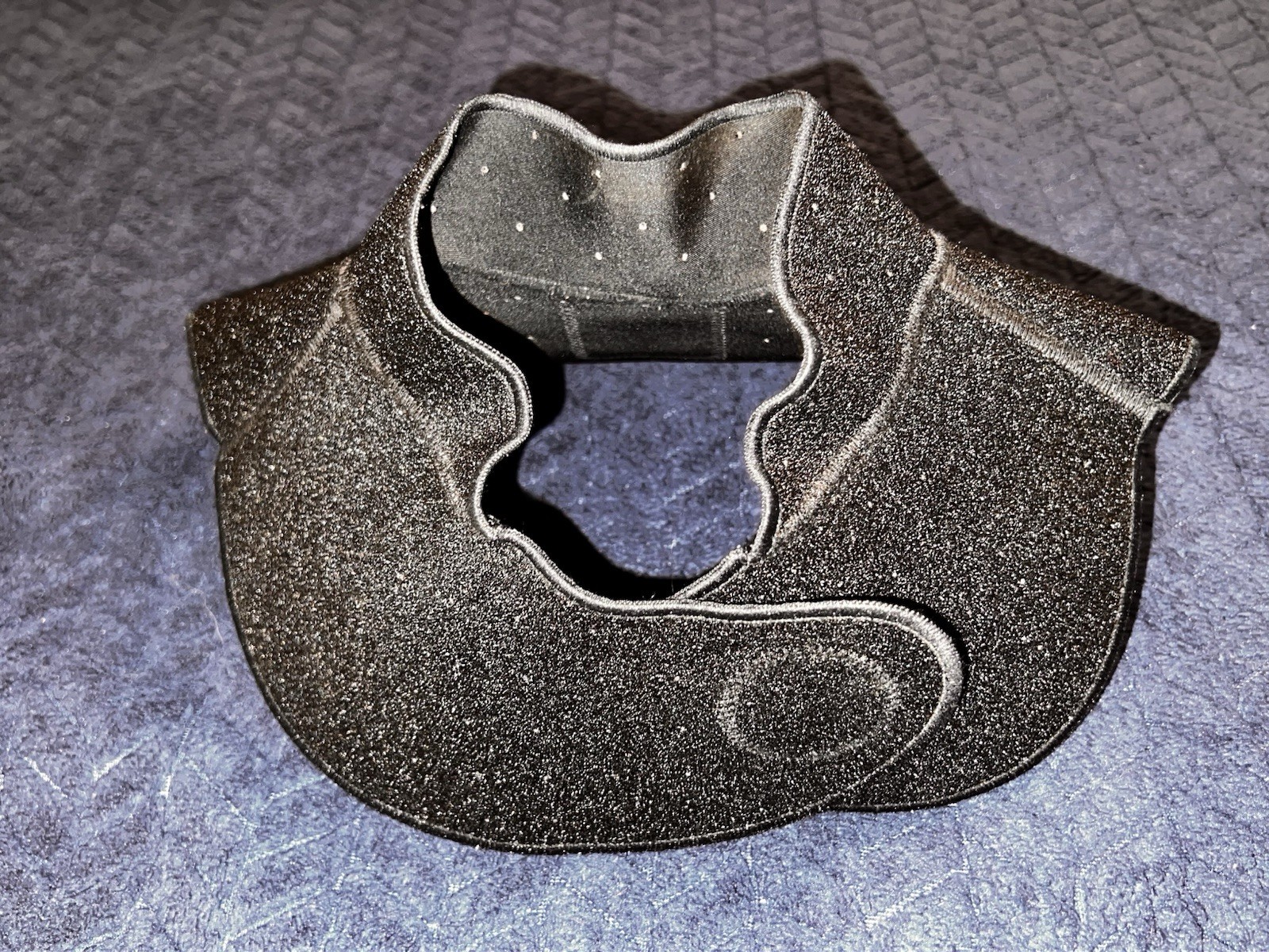 Nikken Neck Wrap Size Large Elastomag Magnetic EQL-FIR