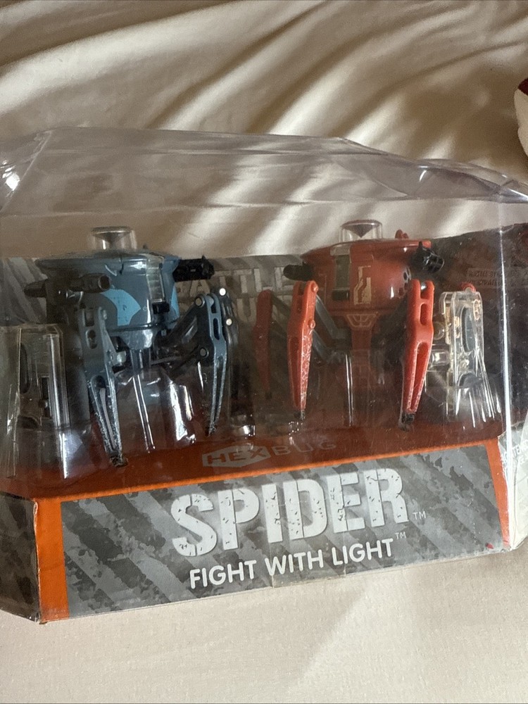 Hexbug BattleBots Arena and Battle Bots Stem Robot Spiders