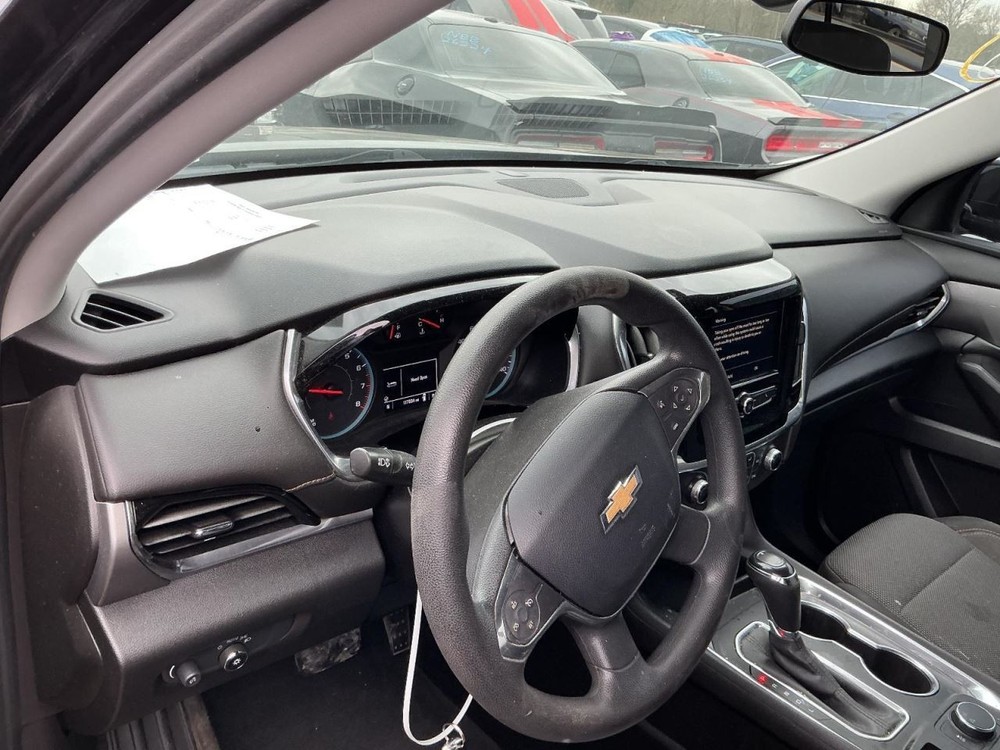 TRAVERSE 2020 Glove Box 4972963