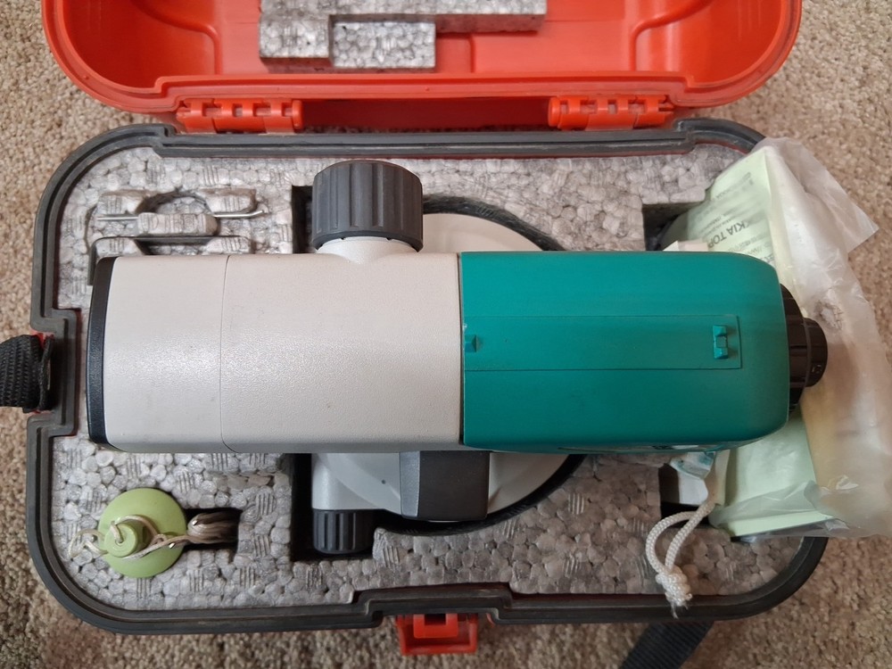 Sokkia B40 Automatic Level w/ Carrying Case