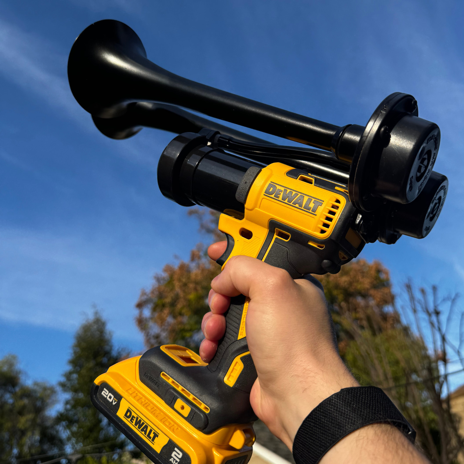 DeWalt Impact Drill Train Air Horn + Remote Control