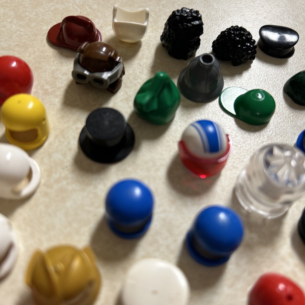 lego minifigures Hats 34 Pieces