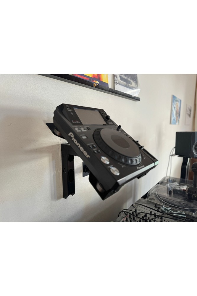 Apache Wallmounted Rack for Pioneer CDJ 2000, 3000