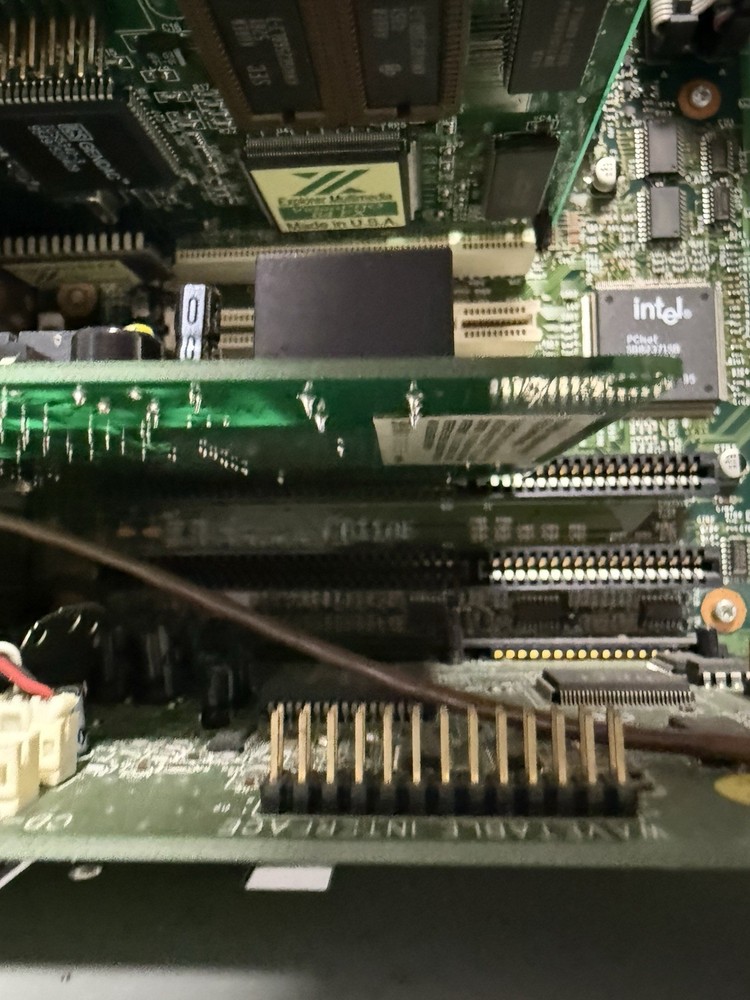 VTG TriGem Intel Pentium Desktop Computer Tower Socket 7 ISA /PCI-16x CdROM ASIS