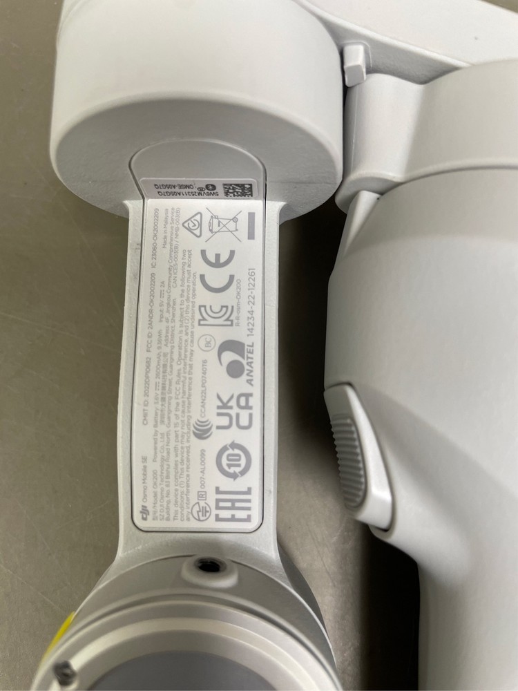 DJI Osmo Mobile SE Smartphone Stabilizer: Camera Mount Tripod, Black 2