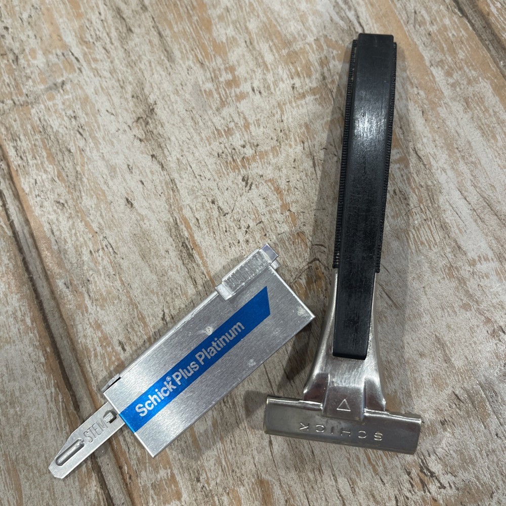 SCHICK Long Black Handle Injector Safety Razor