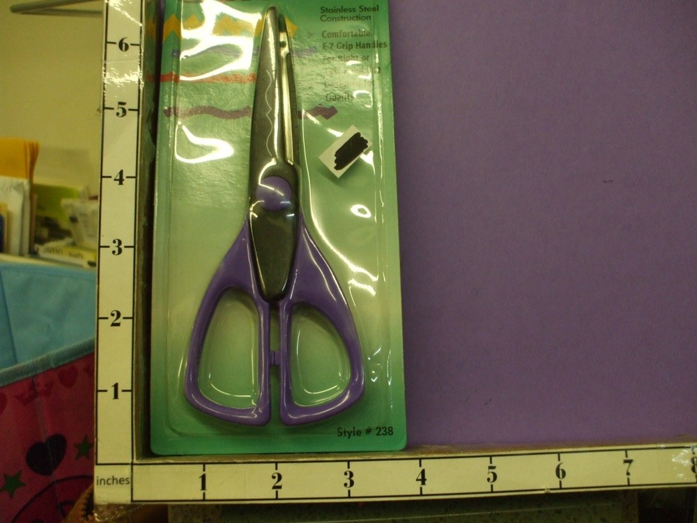 Shape Scissors swirly line edging scissors  28G