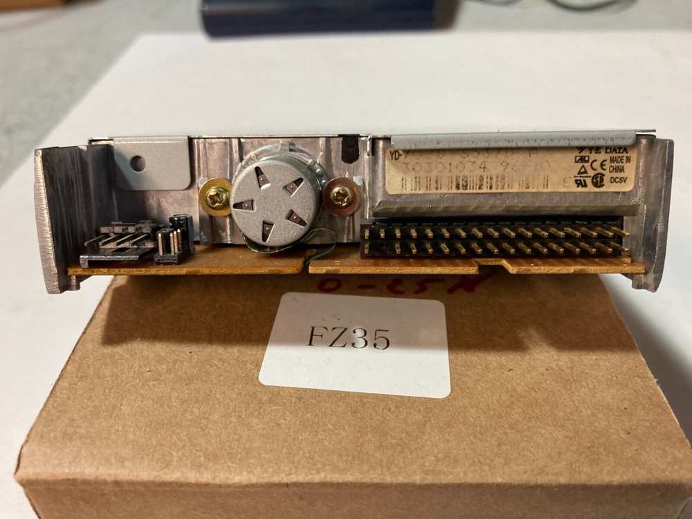 Ye Data 702D  Floppy Drive