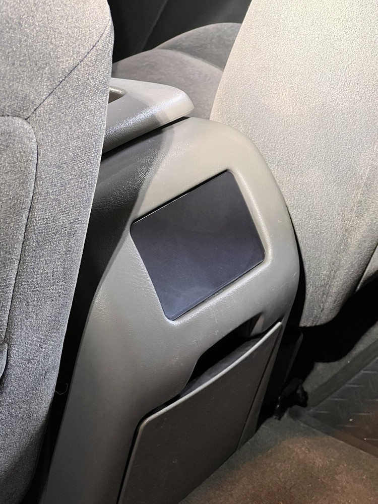 Center Console Rear Control Delete Panel 2003-2006 Silverado Tahoe Sierra Yukon