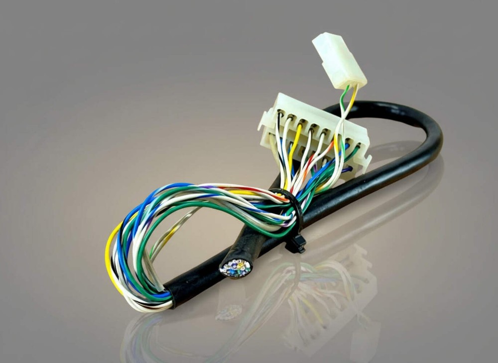 Whelen Liberty - Low Current Control Cable with Connectors - Short Cable