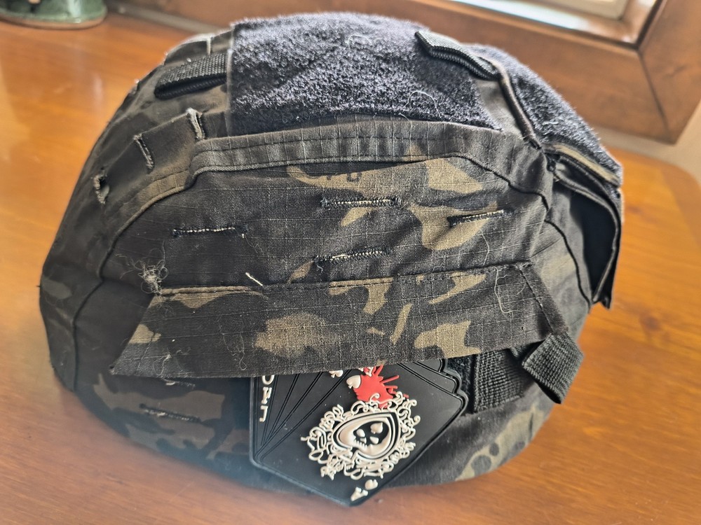 Tactical helmet covers with morale patches