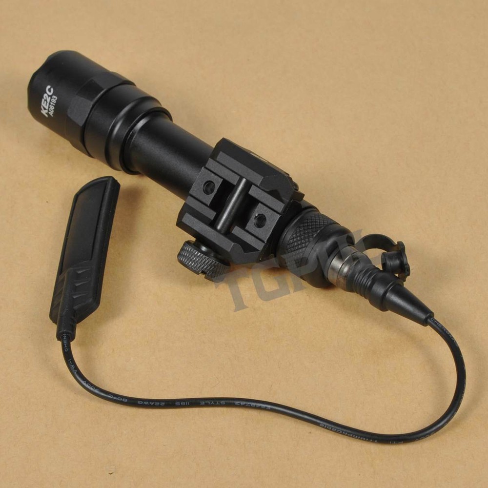 Tactical M600B Light LED Flashlight Hunting Rail Mount M600B Weapon light