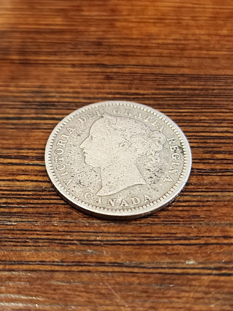 1901 Canada 10 Cents Silver Coin