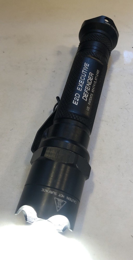 Surefire E2D Executive Defender With Red Lense