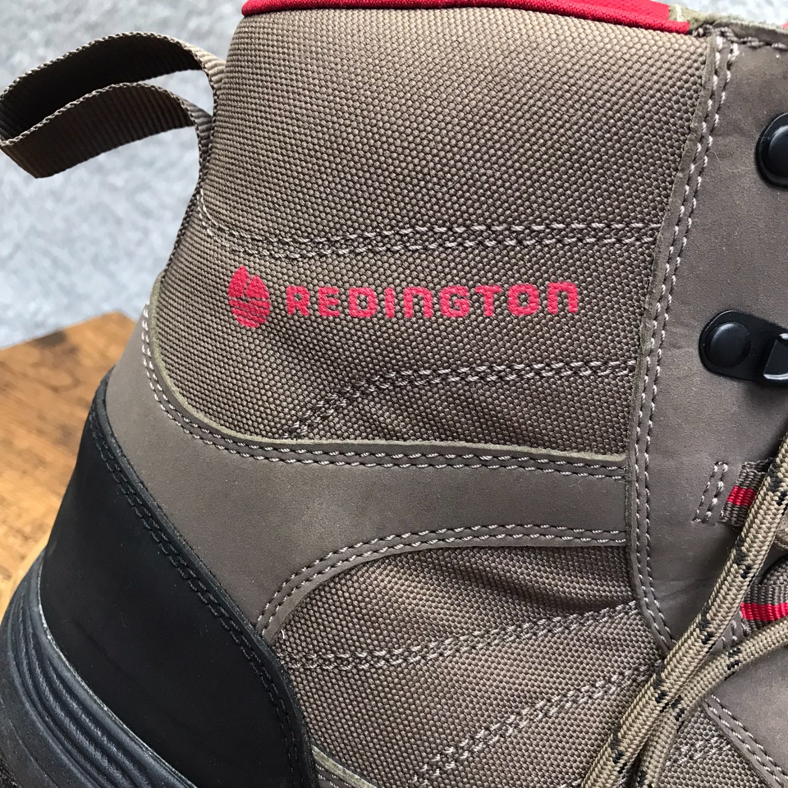 Redington Wading Boots Mens 11 Brown Felt Sole Fly Fishing Shoes