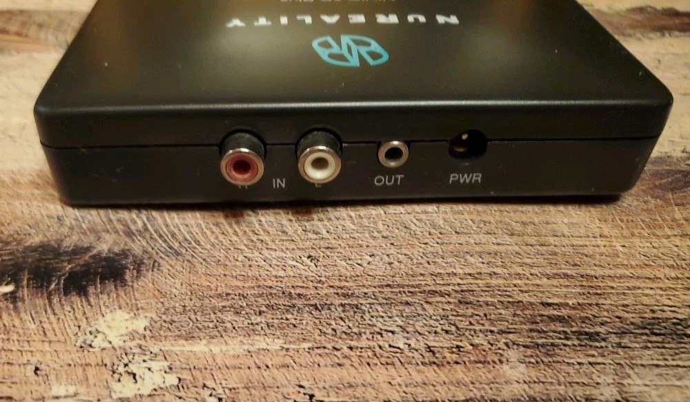 Vivid3d Plus NuReality 3D Sound Includes Power & Connecting Cables