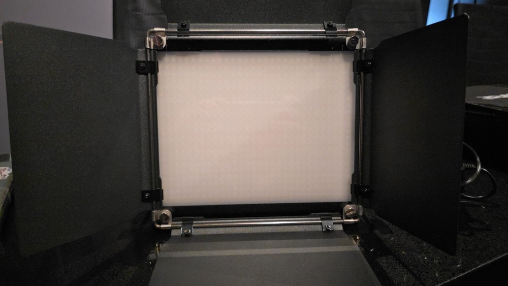 Neewer NL-660 Dimmable Large LED Video Light Panel