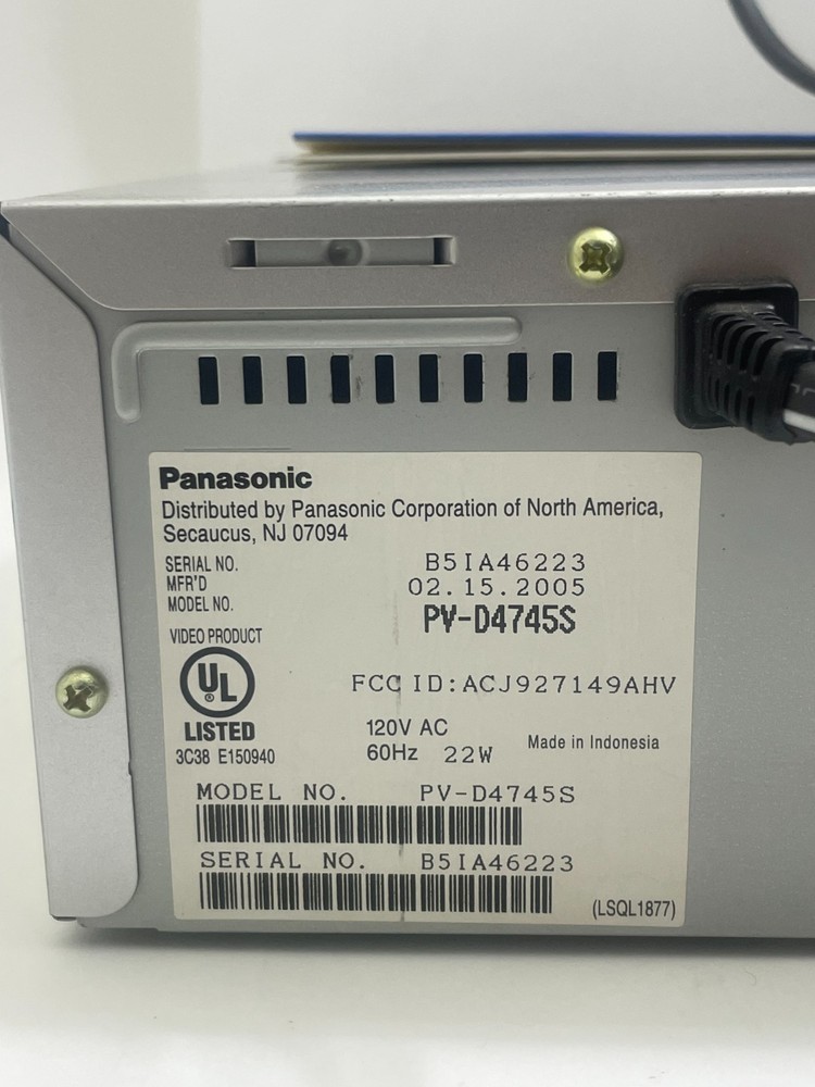Panasonic PV-D4745s DVD / VHS Combo (No Remote)