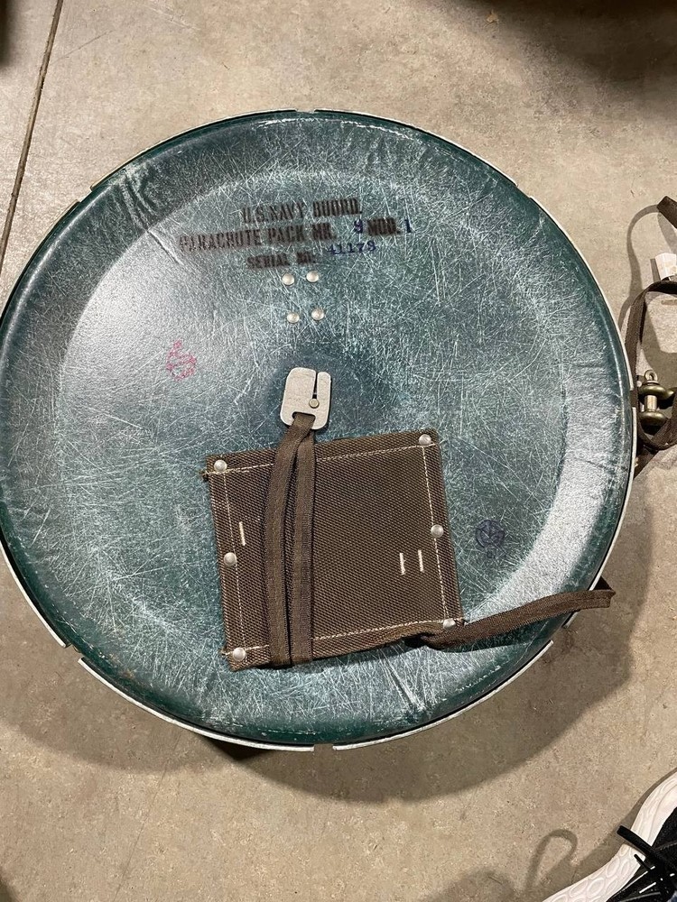 US Navy Military Parachute Pack MK9 Model 1