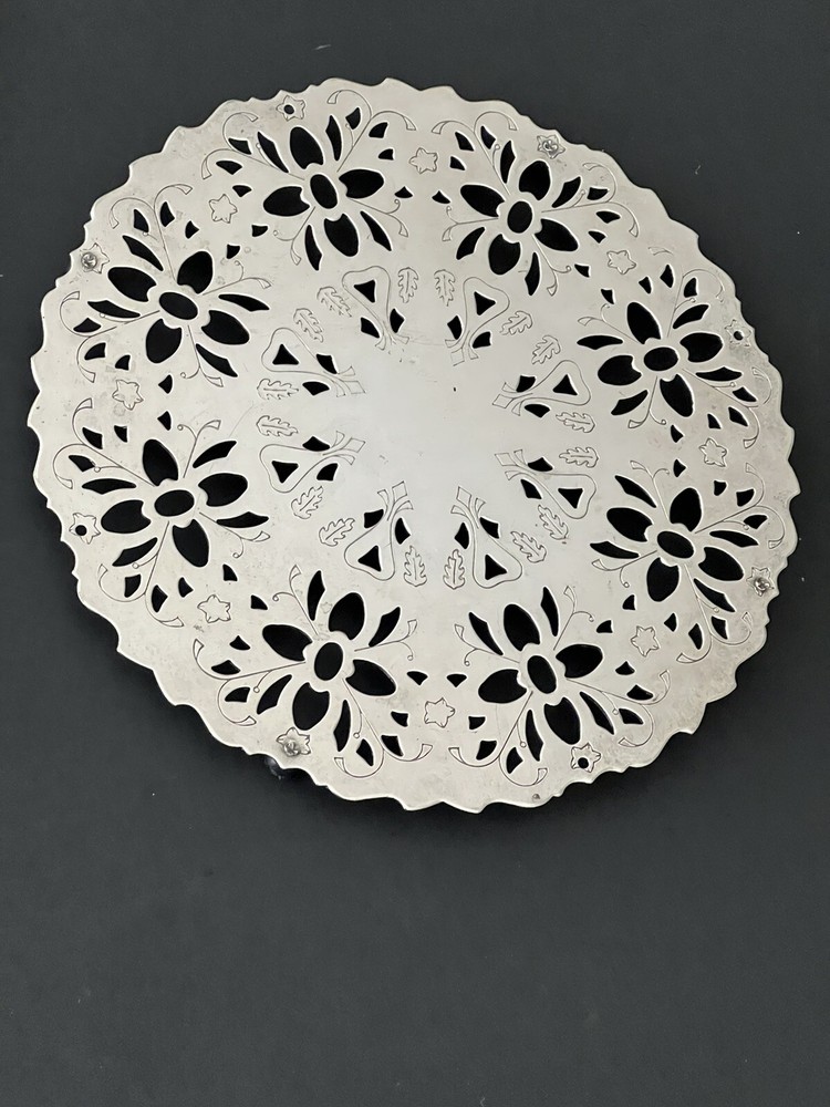 Raimond Italy Silverplate Footed Trivet Hot Plate Cut Pattern 7.5" Vintage