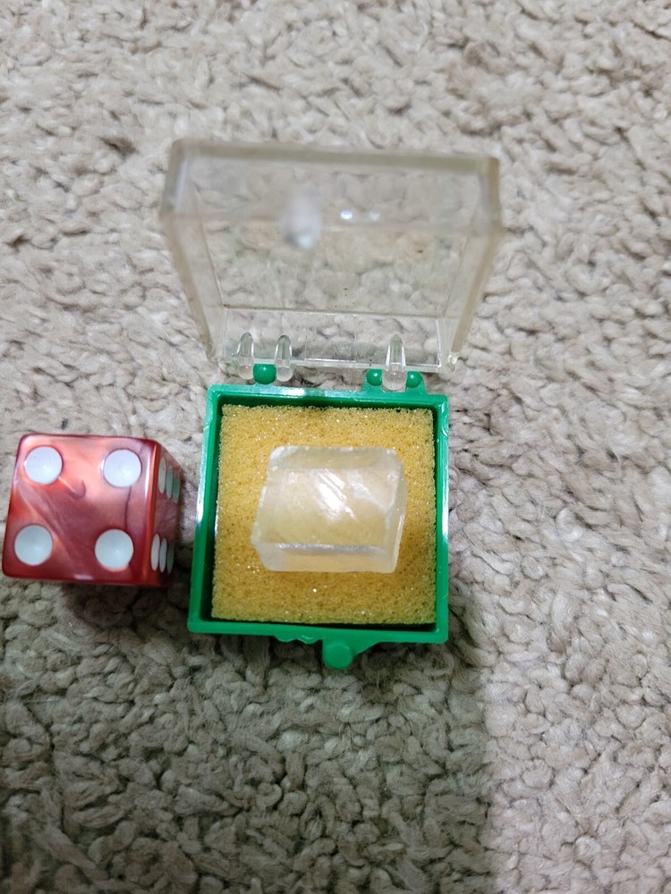 Small Clear Gemstone - 0.5" x 0.5"