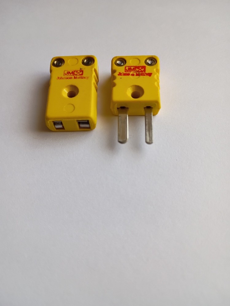 JOHNSON MATTHEY R-TYPE THERMOCOUPLE CONNECTORS.