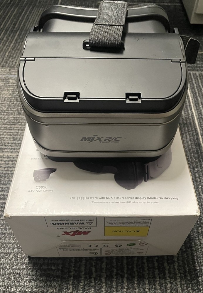 Bugs G3 5.8g First Person View Goggles