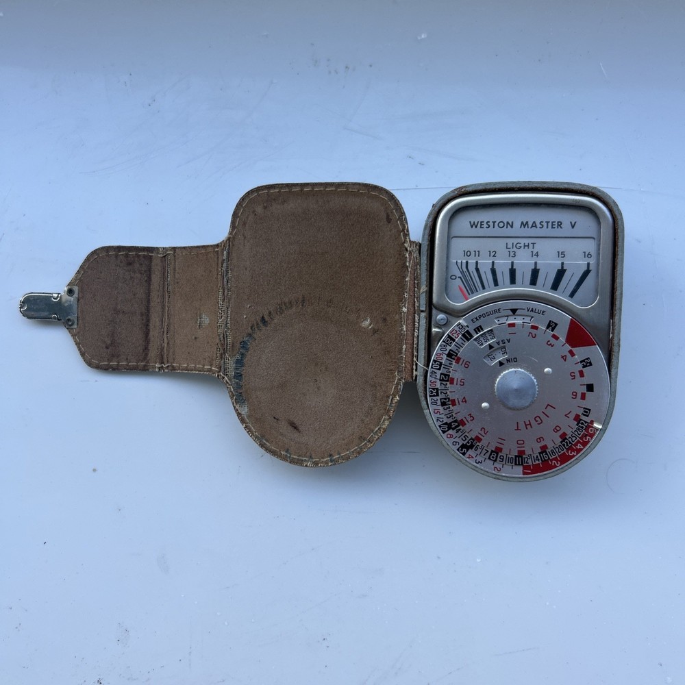 Vintage  Weston Master V Light  Meter  Model 748 with Case