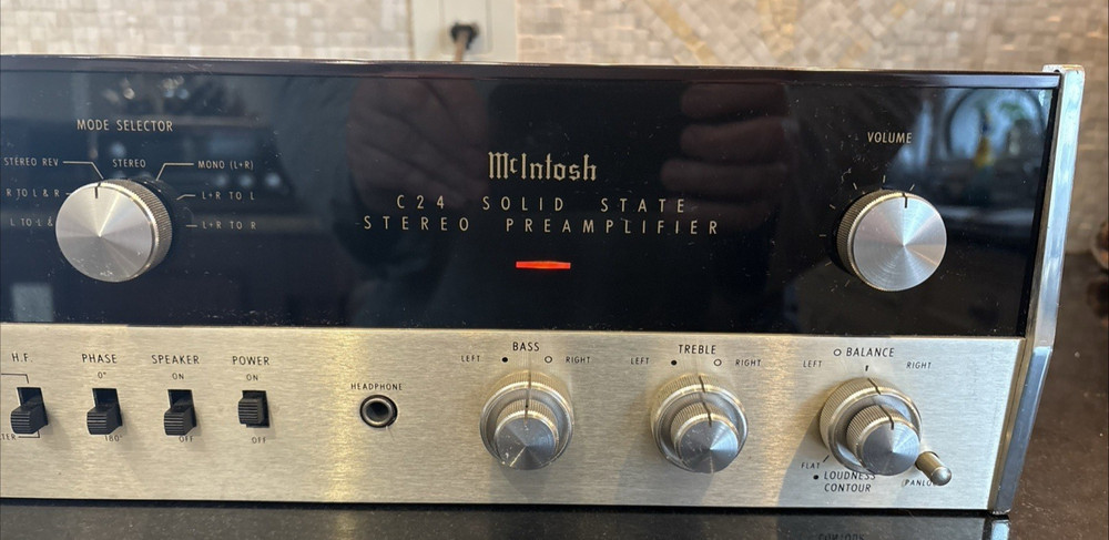 McIntosh C24 Solid State Stereo Preamplifier perfect working condition