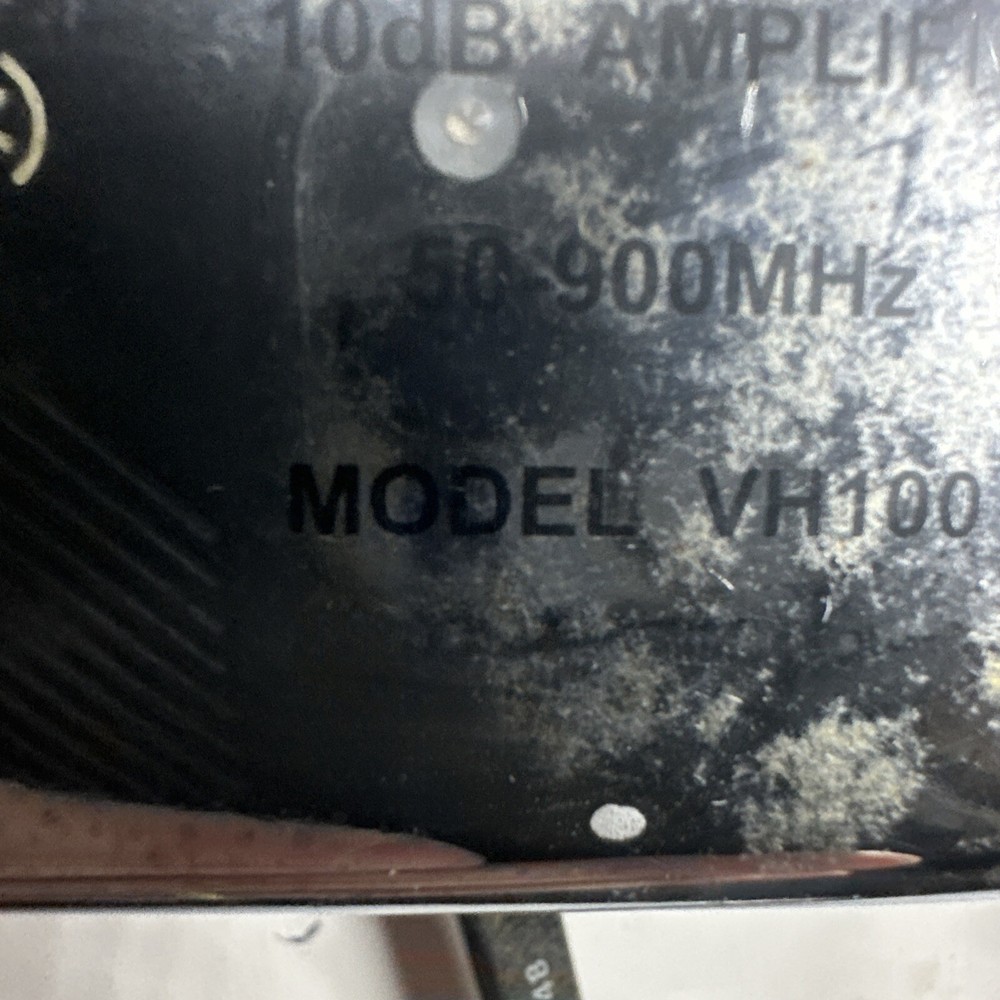 RCA 10dB Amplifier 50-900MHz Model VH100