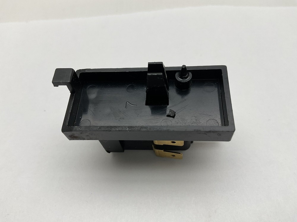 Dixie Narco 276E, 501E & 600E Soda Machine Vend Motor Double Cluster Switch