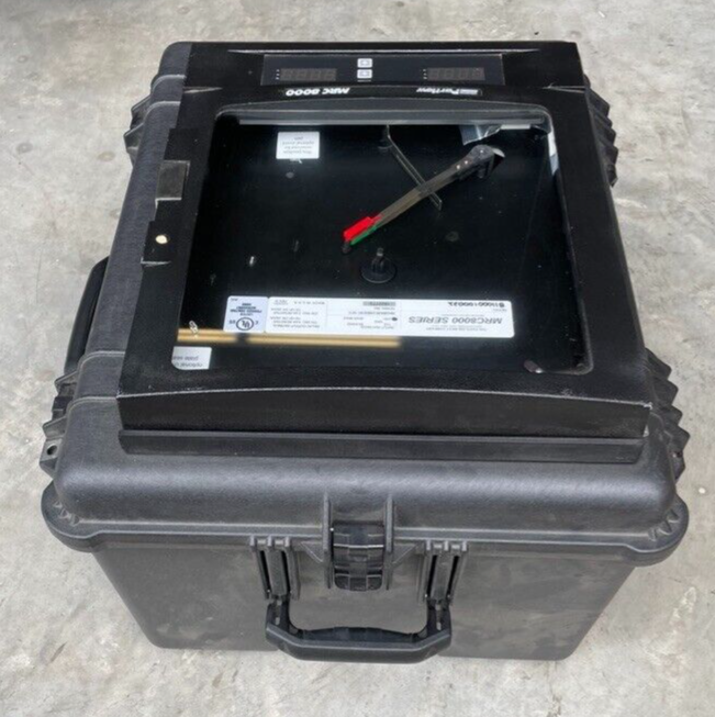 Partlow MRC8000 Series Circular Chart Recorder w/Case
