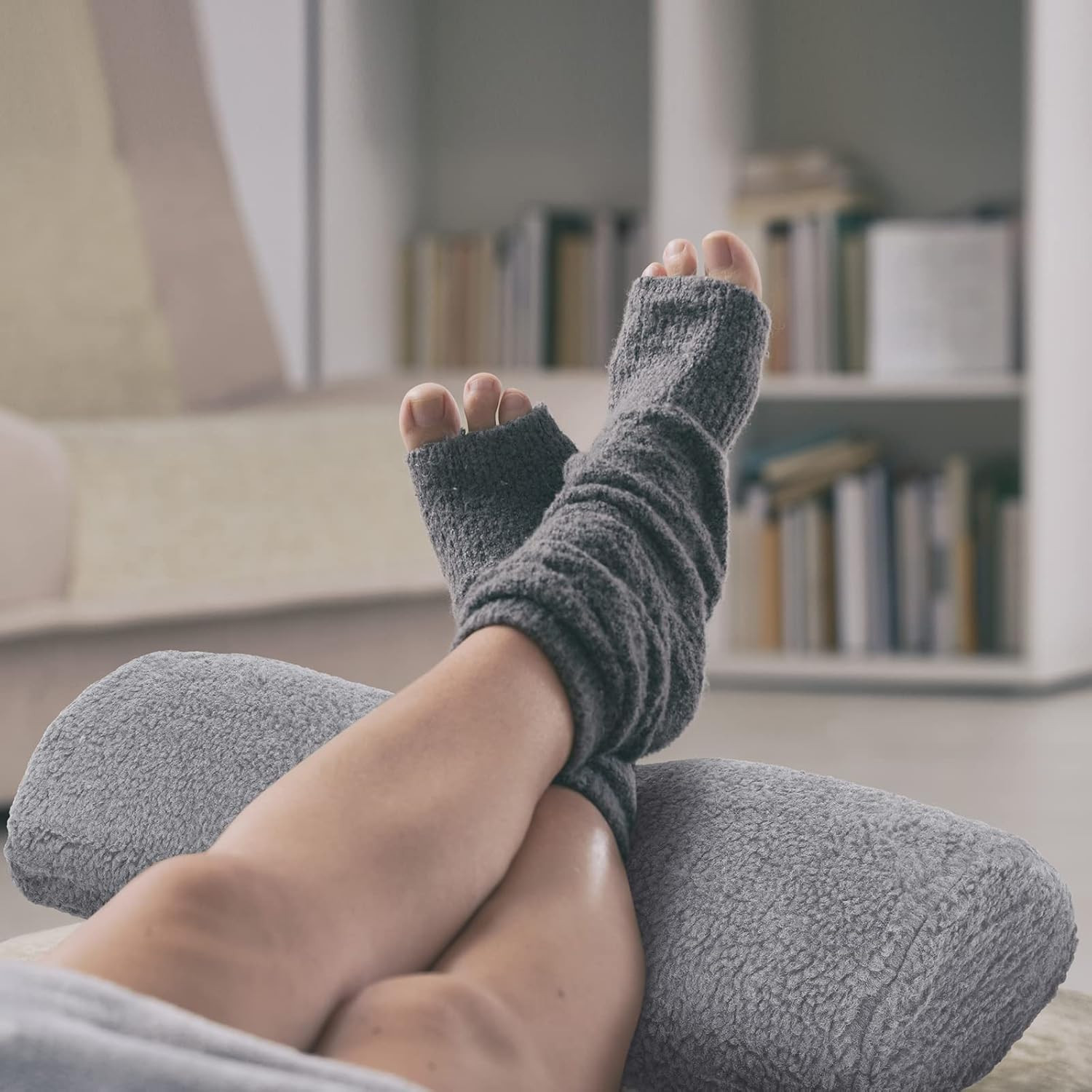 New Knee Pillow for Back Sleeping Memory Foam Half Moon Bolster Pillow for Legs