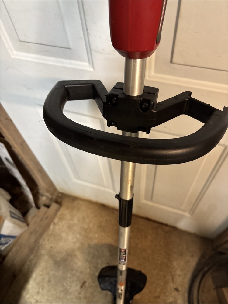 Toro 60v Cordless String Trimmer - 51830 (Tool Only).READ DISC. 0064