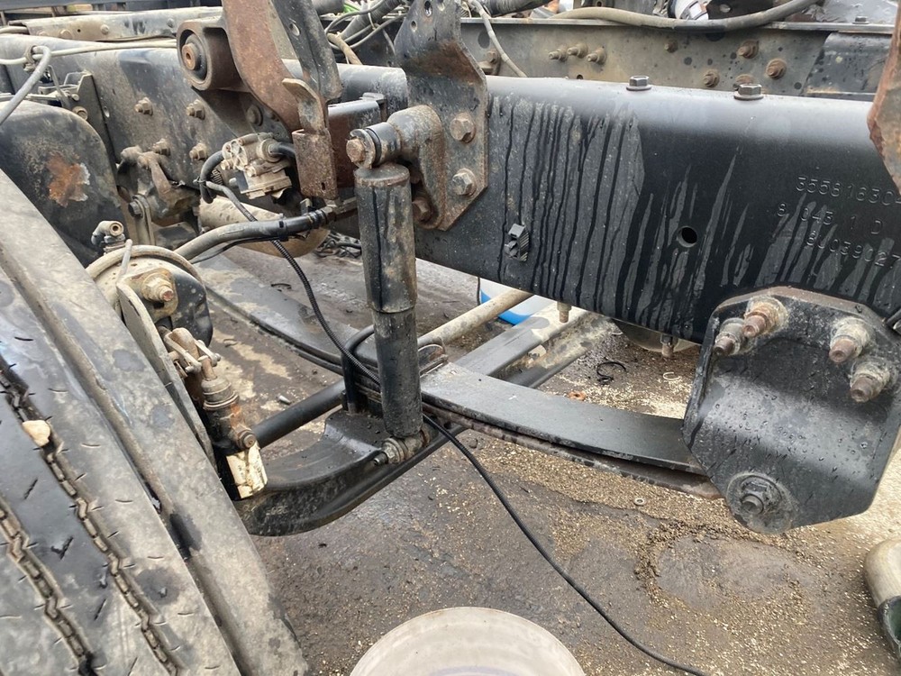 Front Leaf & Springs N/A Used P-13414
