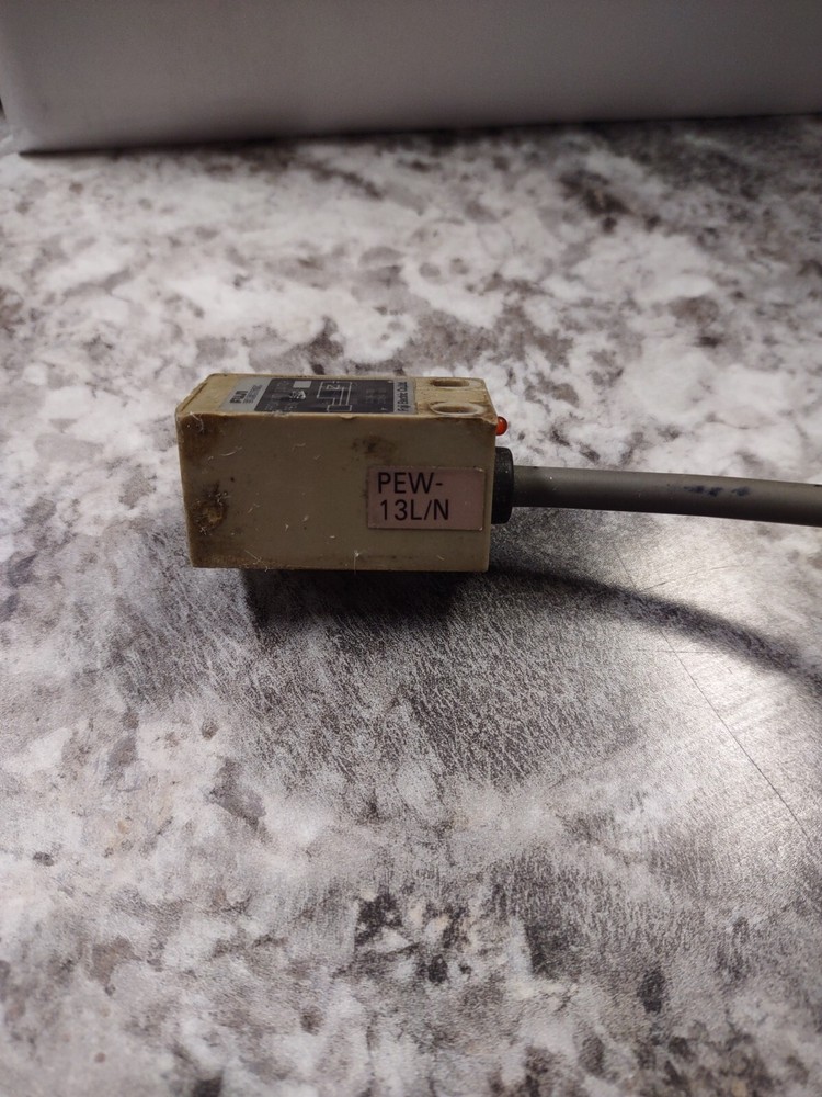 FUJI PEW-13L/N PROXIMITY SWITCH