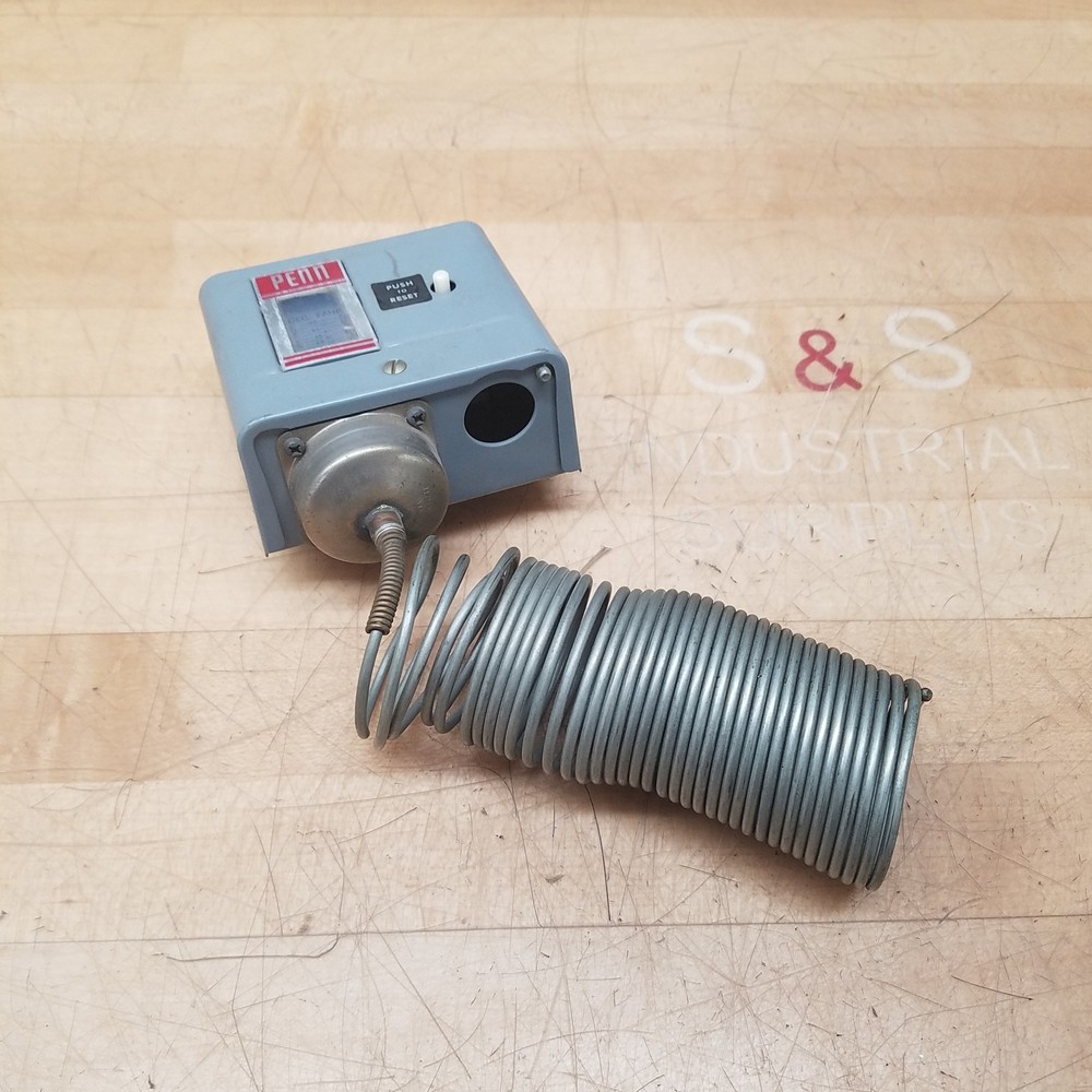 Johnson Controls A70BA-18 Low Temperature Controller 15-55F - USED