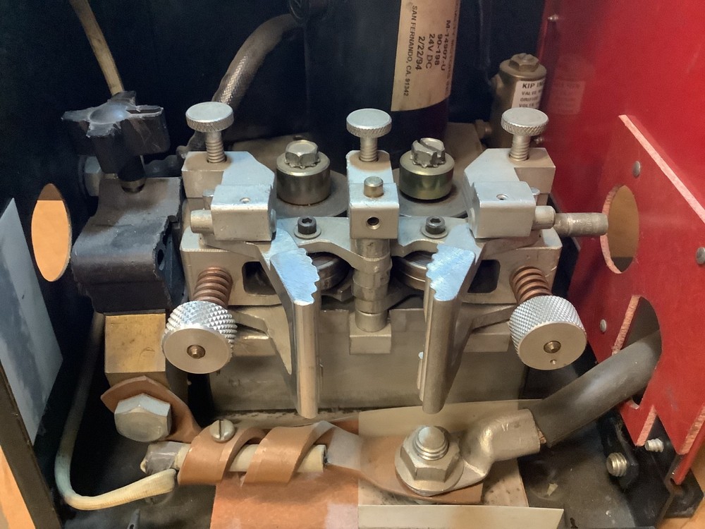 Lincoln Electric LN-742 wire feeder code 10048 USED