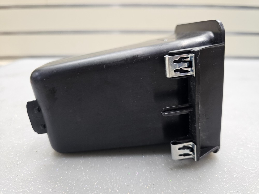 99-06 Silverado Sierra Front Dash Instrument Panel Cubby Bin Storage Compartment