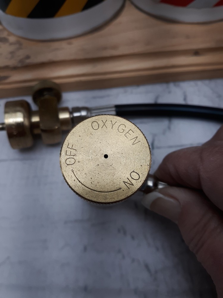 Caddy for Oxygen Tank/ Mapp/Oxygen valve/Mapp Regulator