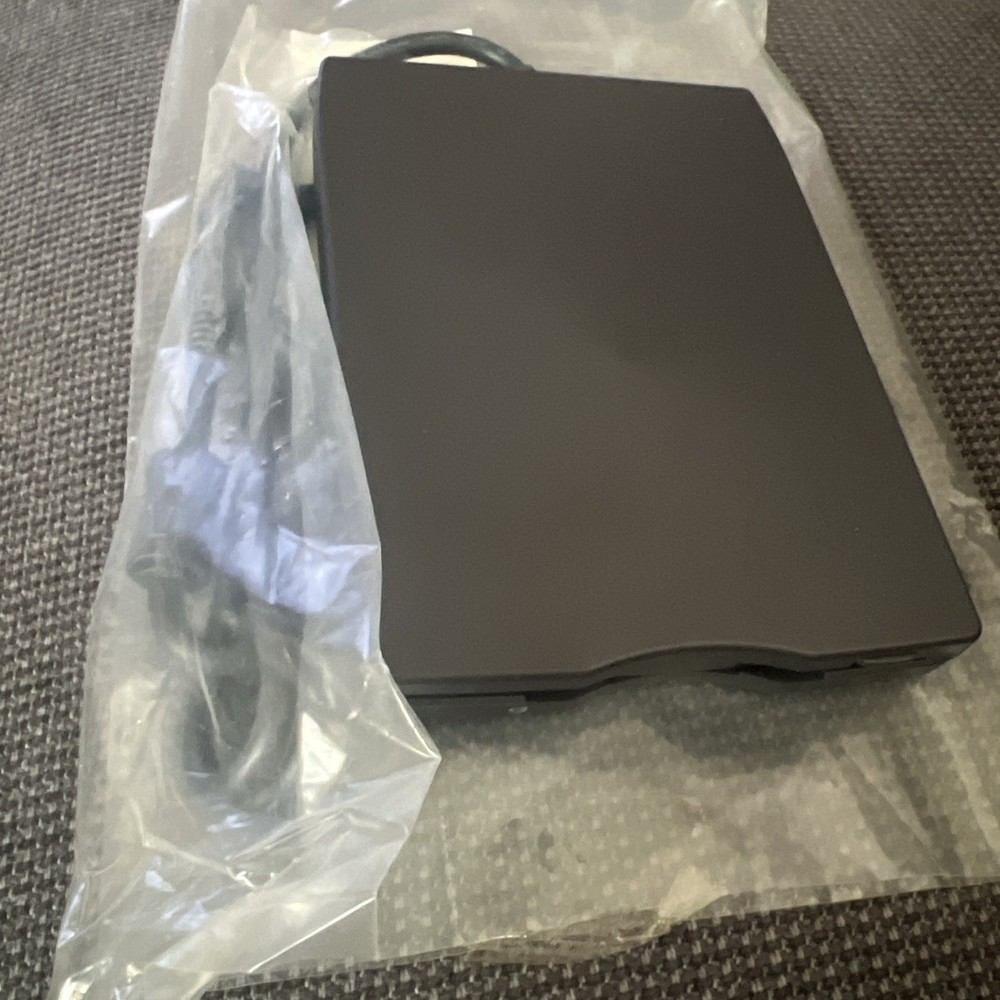 Dell 3.5" Floppy Drive Module Model: FD-05PUB External USB