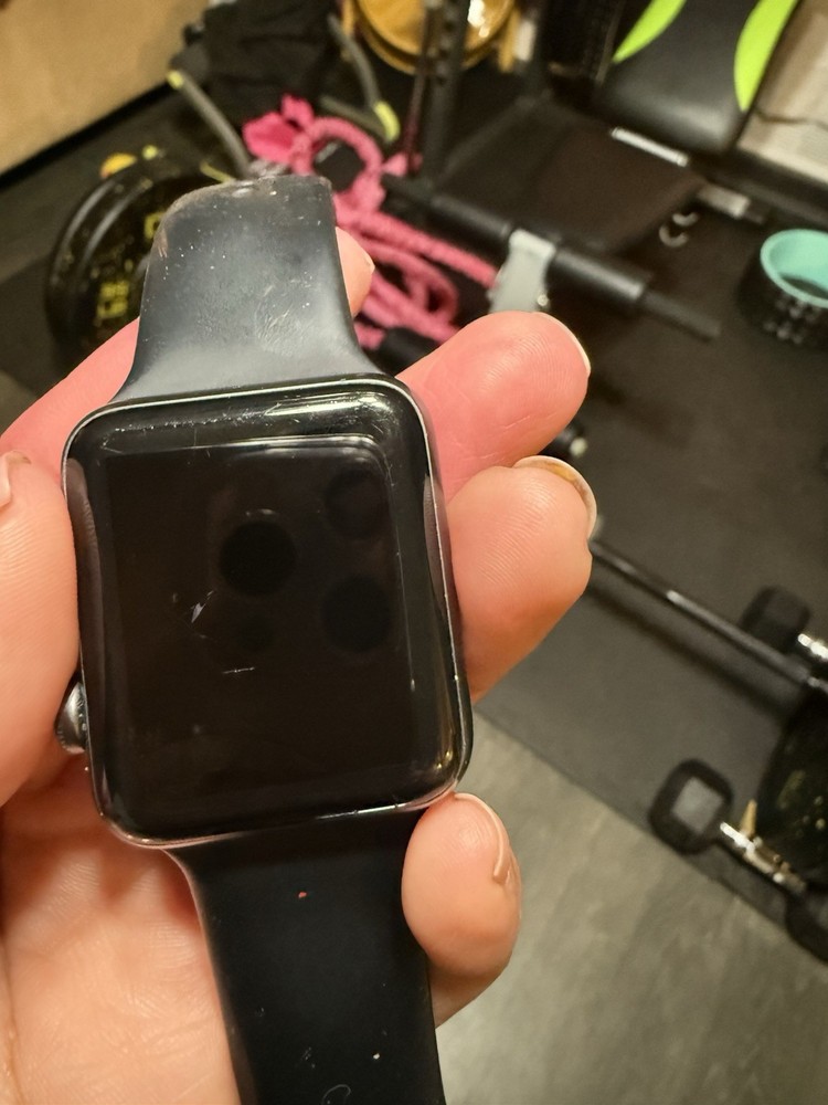 Apple Watch Series 3 Locked