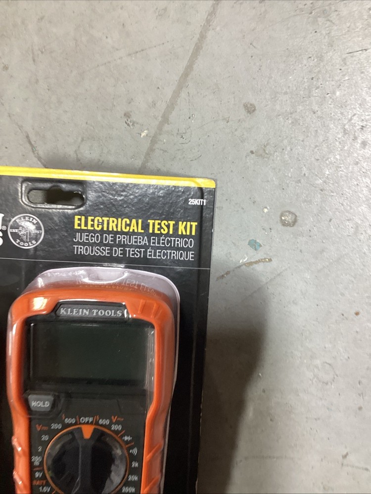 Klein Tools Digital Multimeter and Non-Contact Voltage Tester Set MM320