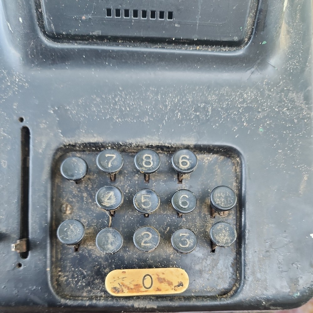 Underwood Adding Machine Collectible Cash Register *DOES NOT WORK*