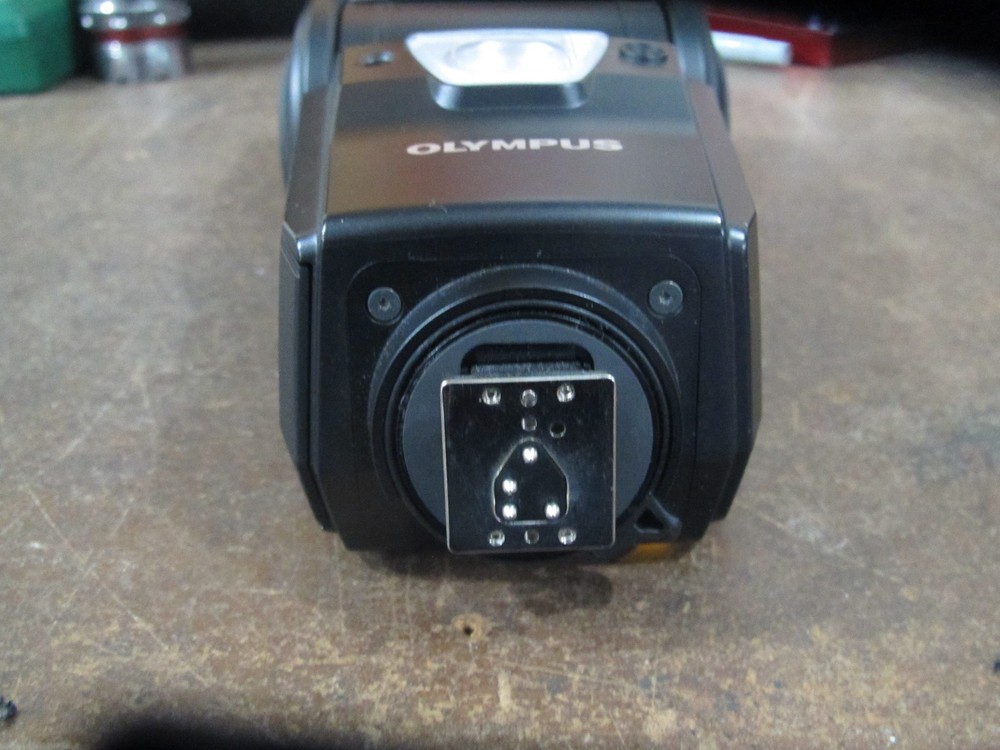 Olympus FL-900R Flash Unit for OM System Cameras Excellent