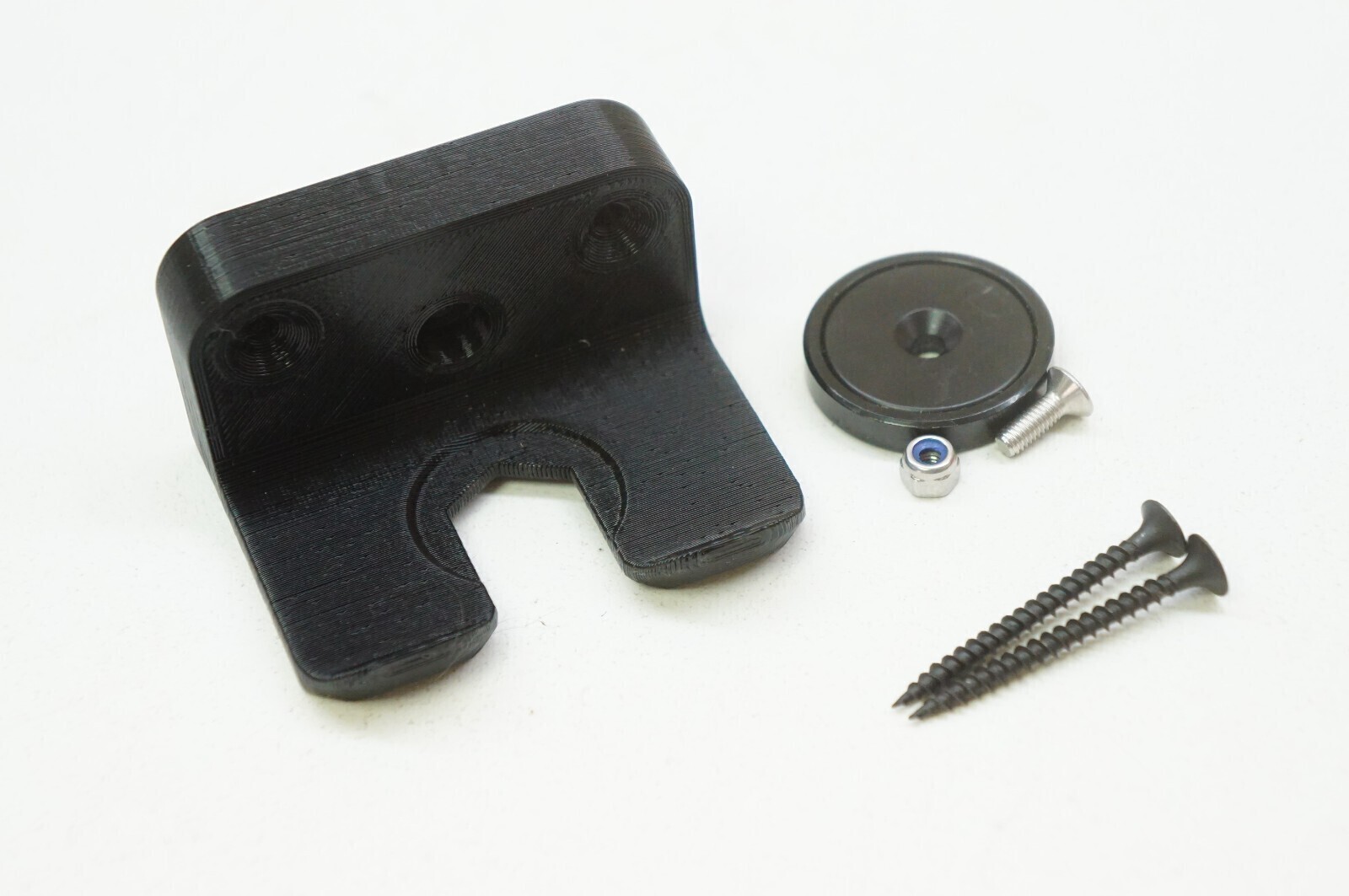 Pneumatic Air Hose Line Universal Holder Magnet Wall Mount