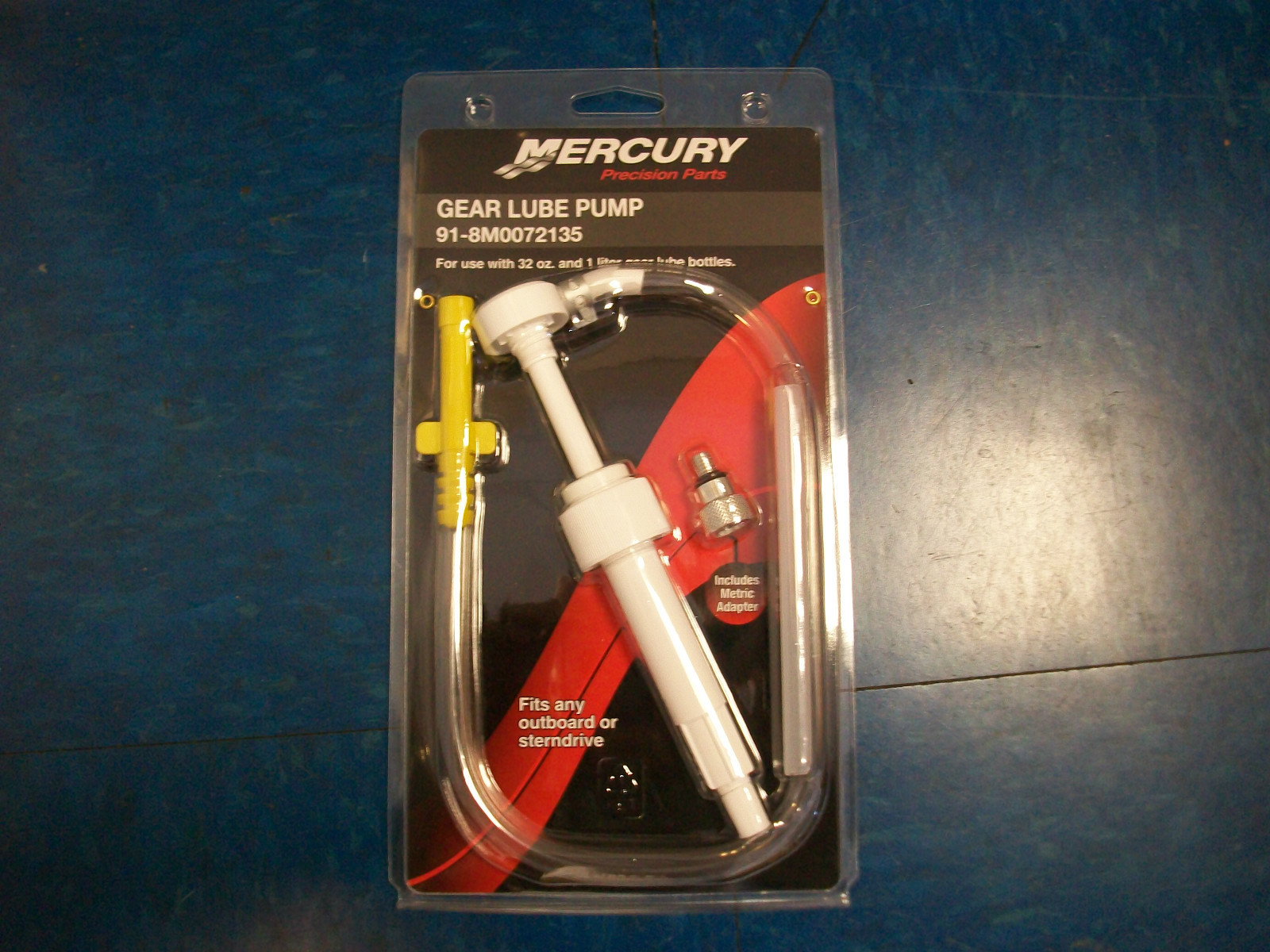 MERCURY / MERCRUISER GEAR LUBE PUMP 91-8M0072135 FITS QUART BOTTLES, OEM