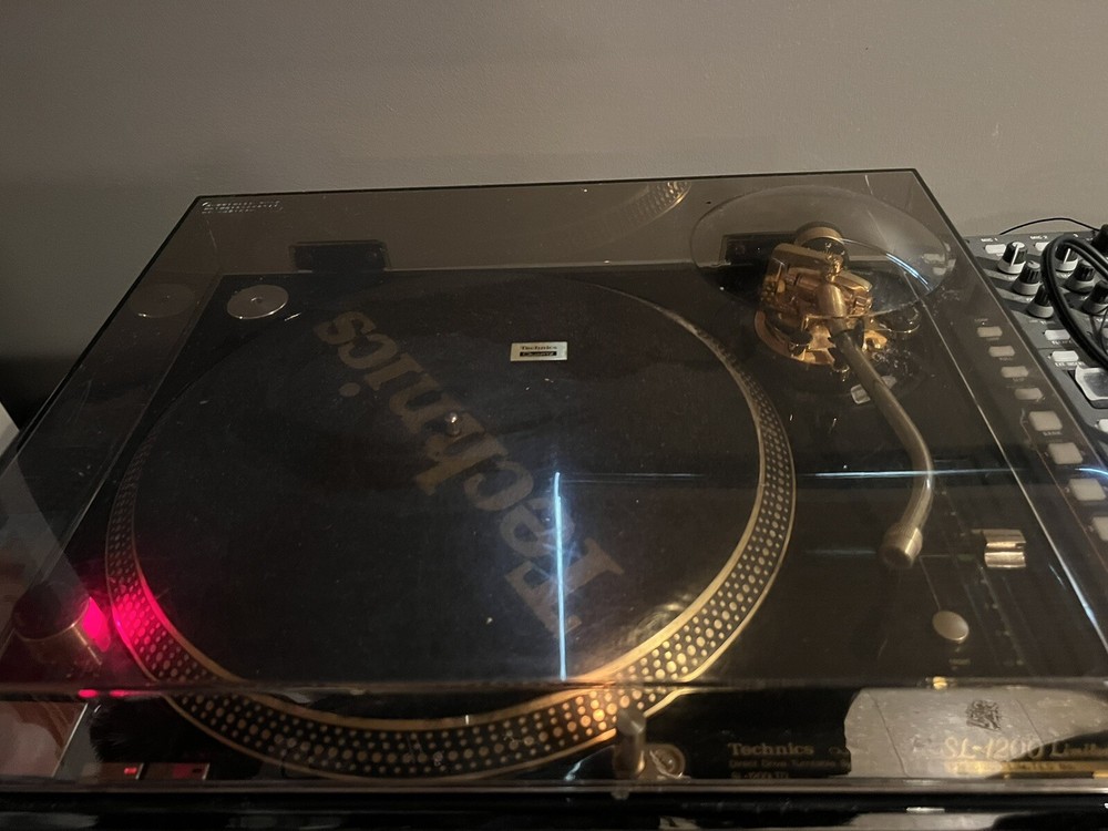 2 Téchnics 1200 gld