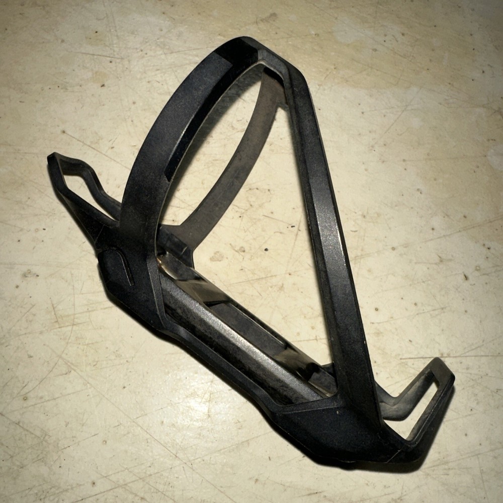 Syncros IS Coupe Bicycle Water Bottle Cage, Top Load with 10 Tools Integrated