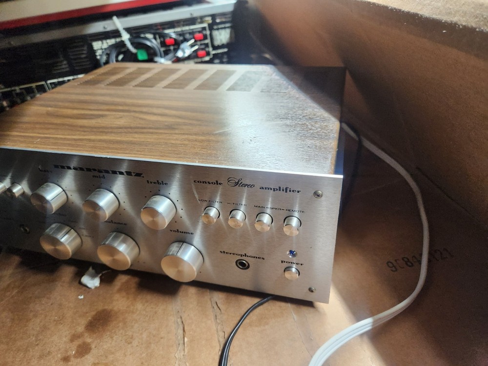Vintage Marantz 1060 Console Stereo Integrated Amplifier
